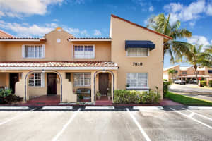 7010 Nw 173rd Dr 1907, Miami Lakes