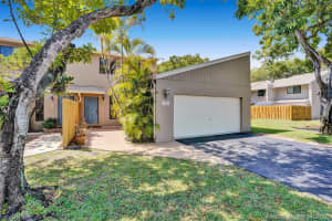 5132 S University Dr 5132, Davie