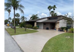 7859 Beechfern Cir 58, Tamarac