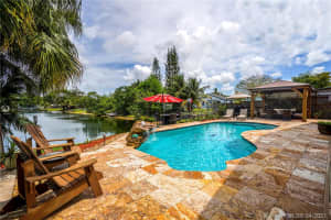 12811 Sw 17th Pl, Davie