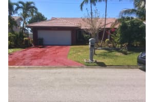 10126 Nw 70th St, Tamarac