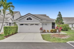 8729 Forest Hills Blvd 15-d, Coral Springs