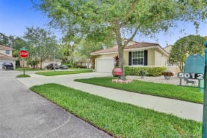 5012 Sw 149th Ter, Davie