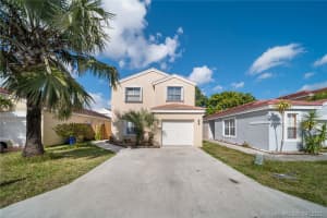 6203 Buena Vista Dr, Margate