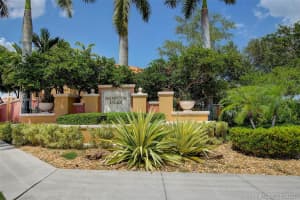 625 Sw 107th Ave 1704, Pembroke Pines