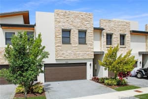 8108 Nw 104th Ct 8108, Doral