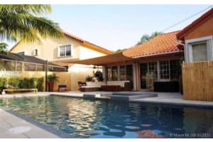 10345 Nw 43rd Ter, Doral