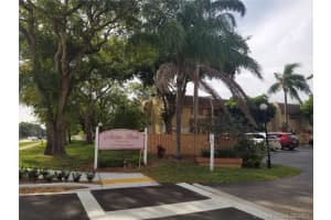 7175 Nova Dr 208, Davie