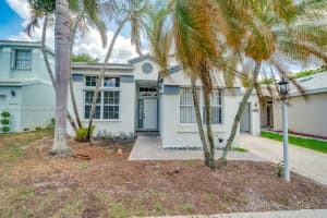 9625 Nw 8th Circle, Plantation