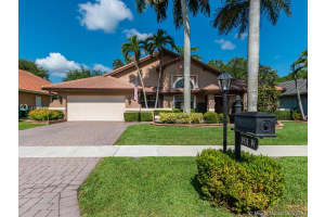 1931 W Oak Knoll Cir, Davie 1931 W Oak Knoll Cir, Davie