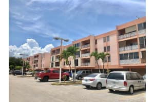 1900 W 68th St H303, Hialeah