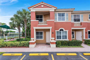 11528 Nw 60th Ter 475, Doral