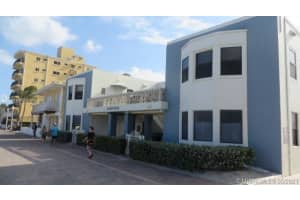 1910 N Surf Rd 6, Hollywood