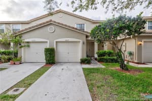 8617 N Southgate Shores Cir, Tamarac