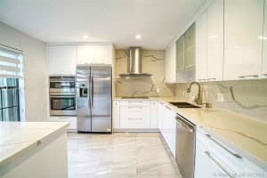 7511 Sw 28th St 28, Davie