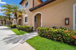 12060 Sw 268th St 14, Homestead