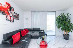7705 Abbott Ave 401, Miami Beach