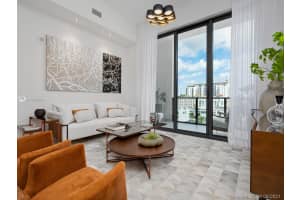 275 Giralda Ave 7c, Coral Gables