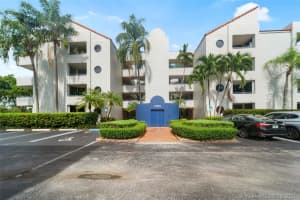 21085 Ne 34th Ave 102-1, Aventura