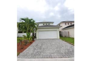 3176 Ne 3rd Dr, Homestead