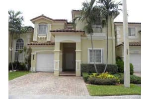 10921 Nw 67th St, Doral