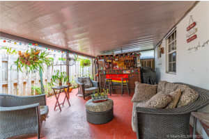 18906 Nw 78th Ct, Hialeah