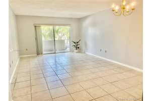 6902 N Kendall Dr E204, Pinecrest 6902 N Kendall Dr E204, Pinecrest