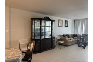 2450 Ne 135th St 704, North Miami