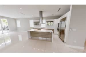 10550 Nw 67th Ter, Miami