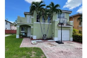 15877 Sw 87th St, Miami