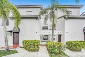9789 Nw 49th Ter 428, Doral