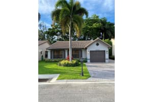 5637 S American Cir, Delray Beach