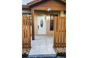 6763 Nw 186th Ln, Hialeah