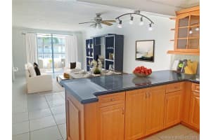 1331 Lincoln Rd 302, Miami Beach