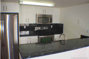 4510 Sw 68th Ct Cir 13-4, Miami