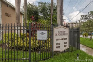 8025 Nw 8th St 14, Miami