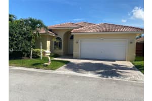 11581 Sw 10th St, Pembroke Pines