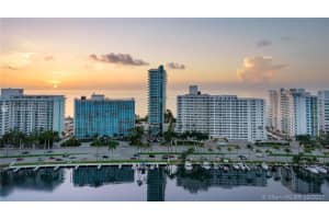 5025 Collins 1103-1104-1105, Miami Beach