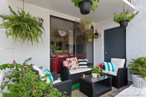 4019 N University Dr 102, Sunrise