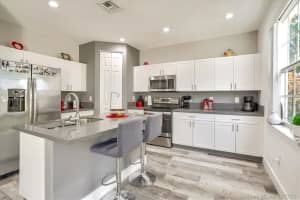 8457 Sw 25th Ct, Miramar