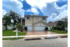 875 Sw 159th Ln, Pembroke Pines