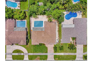 8404 Sw 26th St, Davie