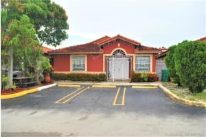 8913 Nw 120th Ter 34, Hialeah Gardens