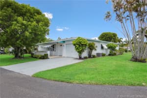 5162 Michael Dr, West Palm Beach