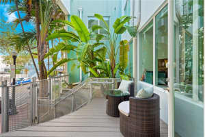 828 3rd St 203, Miami Beach