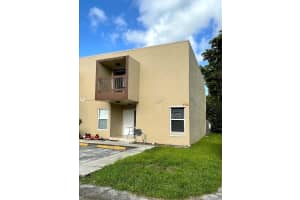 6321 Sw 138th Ct 6321-5, Miami 6321 Sw 138th Ct 6321-5, Miami
