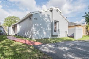 7521 Sw 149th Ct, Miami