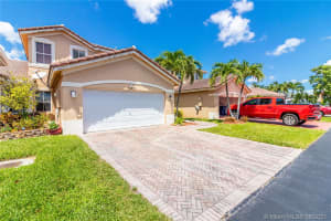 16213 Sw 44th Ln, Miami