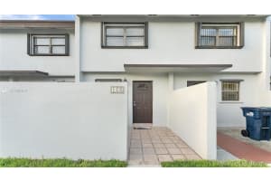 8000 Sw 152nd Ave 103, Miami