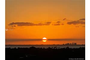 600 Grapetree Dr 10gn, Key Biscayne